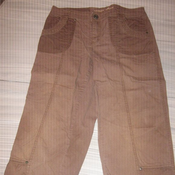 Cotton Ginny Brown Capri Pants Size 9  $5.00 AS AN ADD ON - Picture 1 of 2
